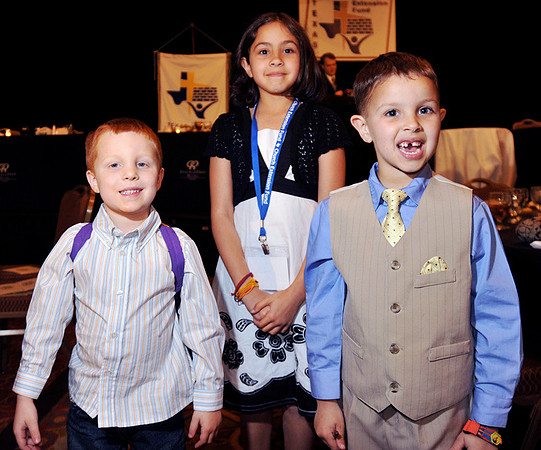 Sam_Brianna_Nate_4470